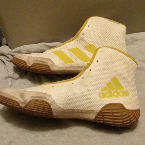 Shoes - Picture 3 of 5